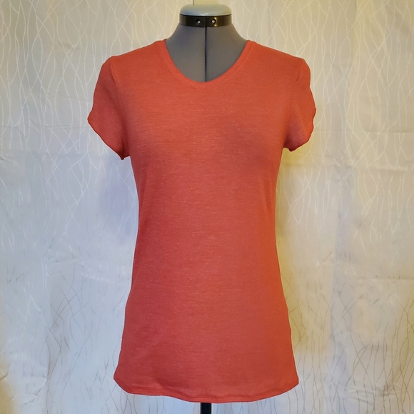 Patagonia Ruffle Sleeve Tshirt size xs - Picture 2 of 7